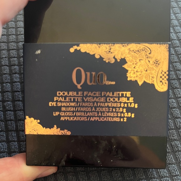 Brand new Quo double face palette.      6 eyeshadows, 2 blush, 5 lip, 2 brushes - Picture 3 of 6